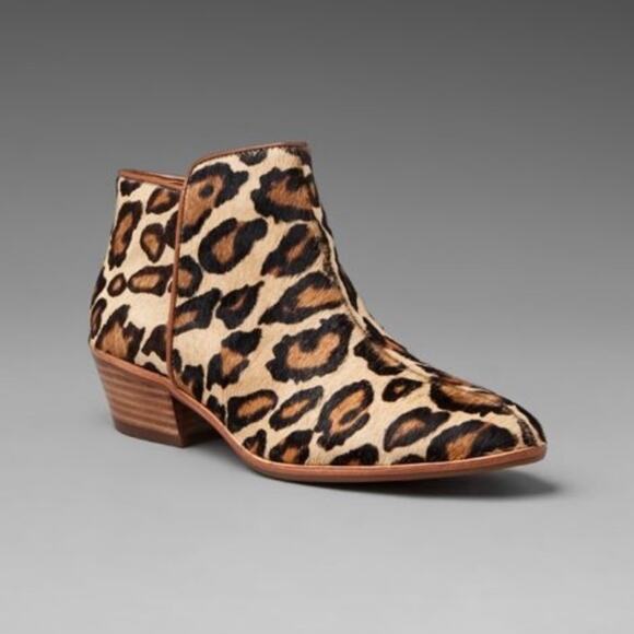 🆕 NWOT Sam Edelman Petty Leopard Bootie Cheetah Heel Zipper Brown Tan Black 4.5 - Picture 1 of 16